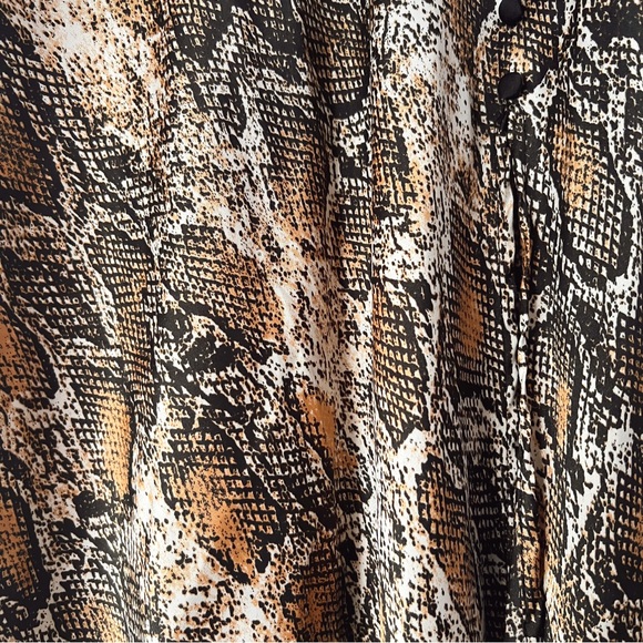 🔻SOLD🔻Zara Snake Print Slip Skirt - Picture 8 of 10